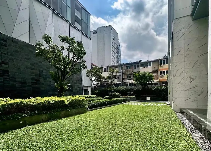 Hyde Sukhumvit11 Near-bts Nana バンコク都